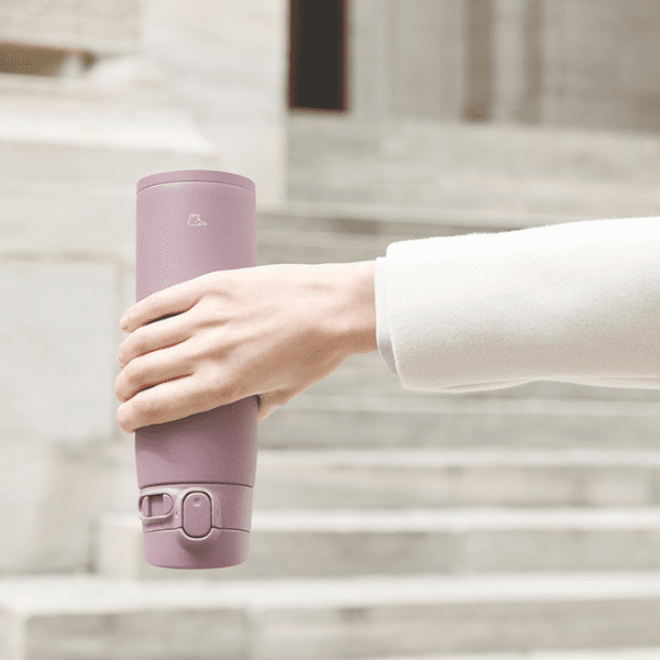 Zojirushi SM-VH95 GoCafe Insulated Bottle in use