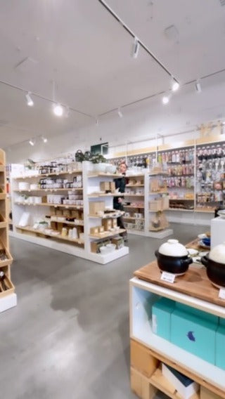 Come and pick an online order with us! 💚 #shop #minimaru #fyp #tiktok #japanese