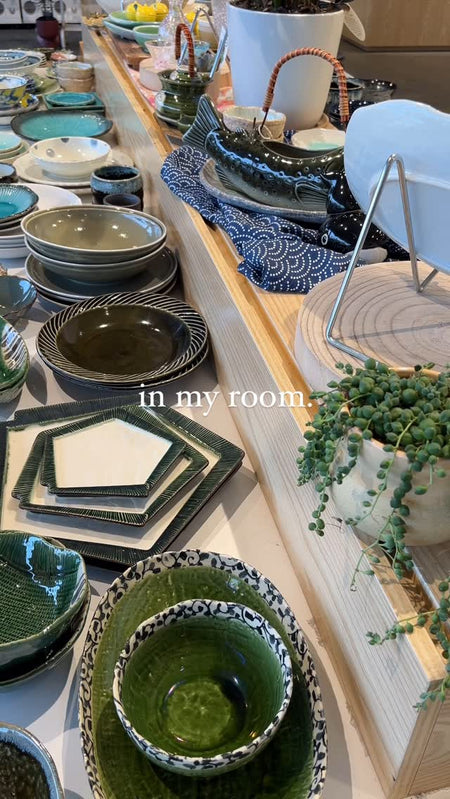 🫶 “In my room… but make it Japanese tableware” 🇯🇵✨ Our shelves are always changi