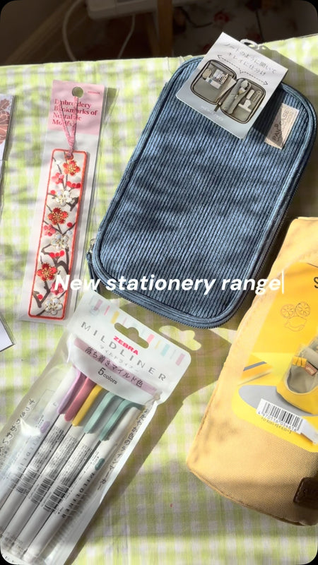 A little stationery refresh for your cozy desk era ✨🧸 From fun & functional pen