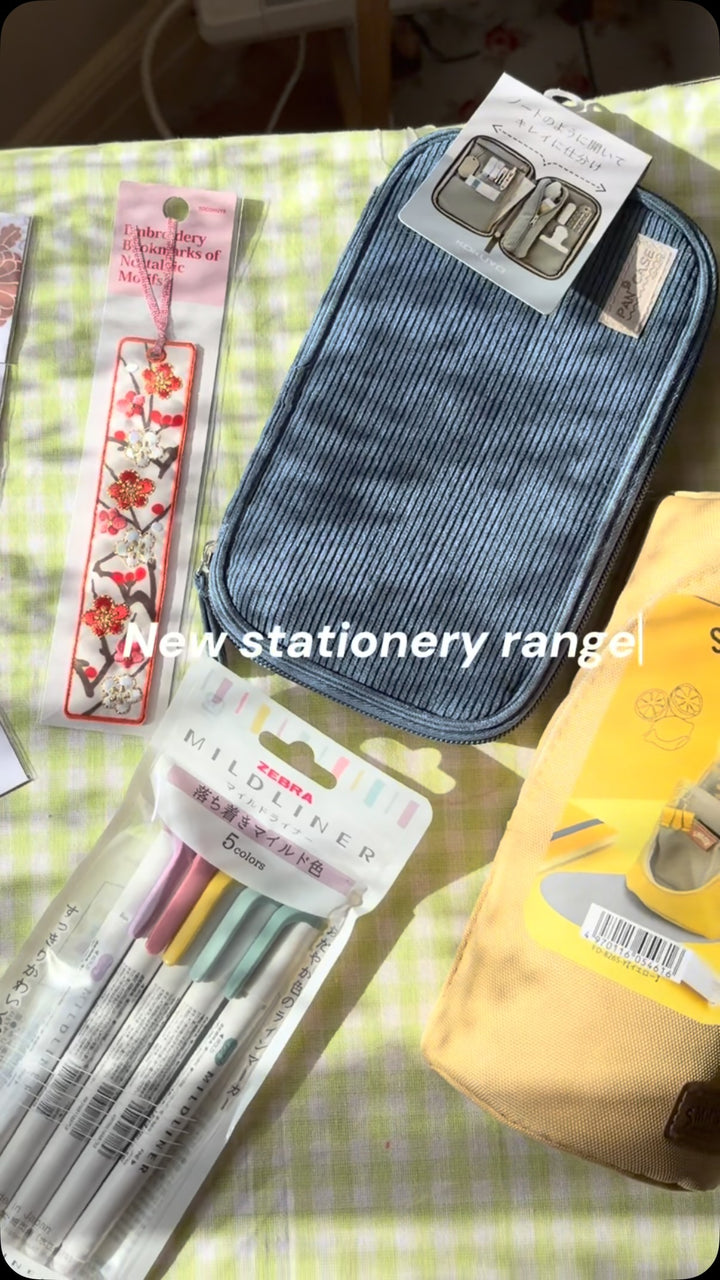 A little stationery refresh for your cozy desk era ✨🧸 From fun & functional pen