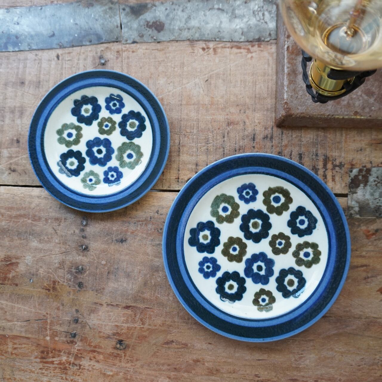 Awasaka Flower Bed Small Plate 16D - Blue