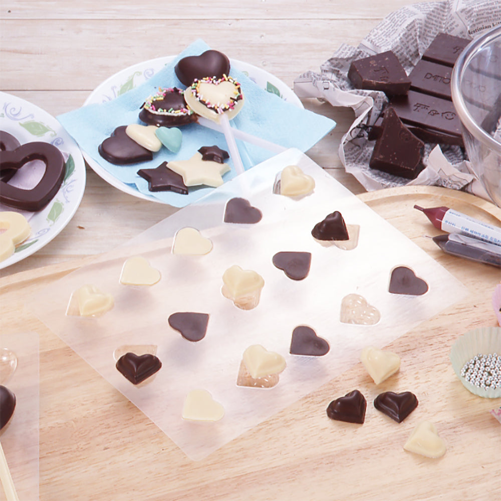 Cakeland Tiger Crown Simple Heart-Shape Chocolate Mould