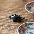 Edokko Stegosaurus Dino Chopstick Rest - Black x Blue