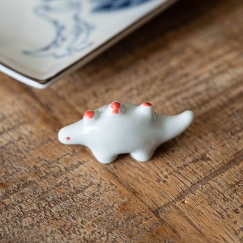 Edokko Stegosaurus Dino Chopstick Rest - White x Red