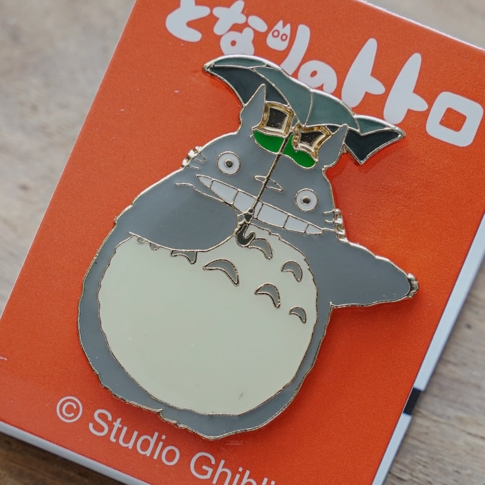 Ensky My Neighbor Totoro Big Totoro – Smiling Pin Badge