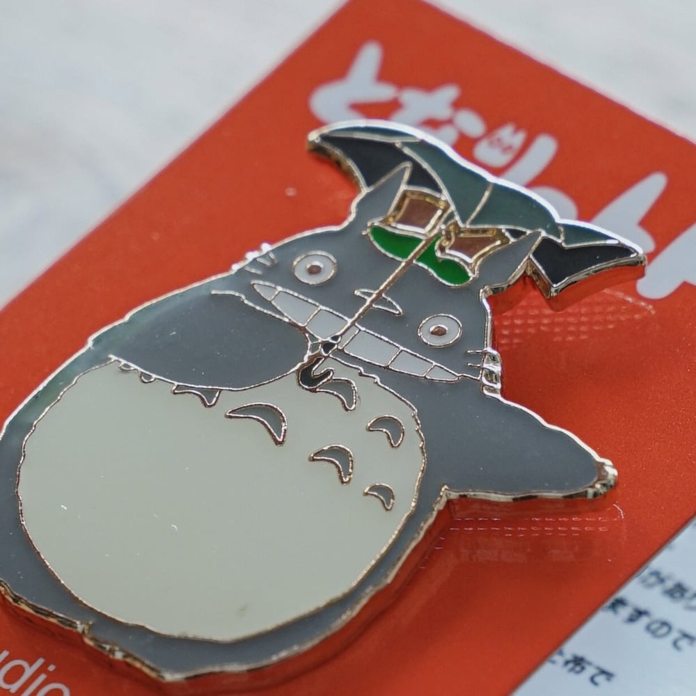 Ensky My Neighbor Totoro Big Totoro – Smiling Pin Badge