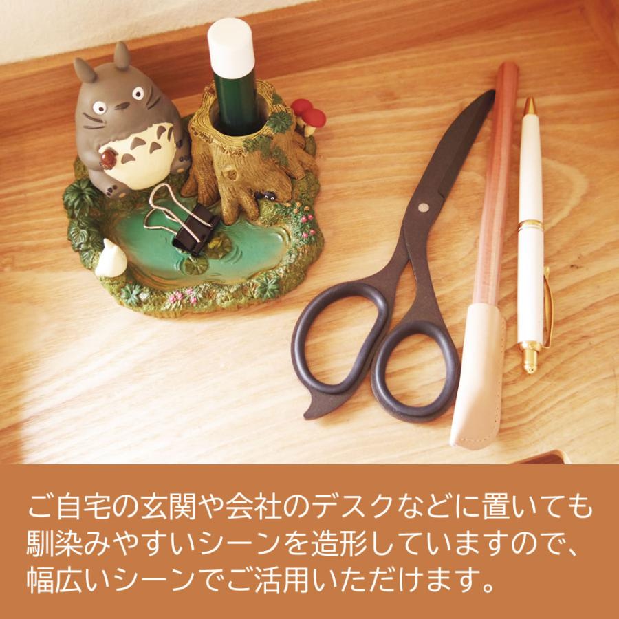 Ensky My Neighbour Totoro by the Pond Stamp and Pen Stand