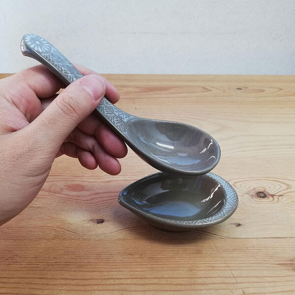 Ginpo Hana Mishima Small Renge Spoon & Rest Set