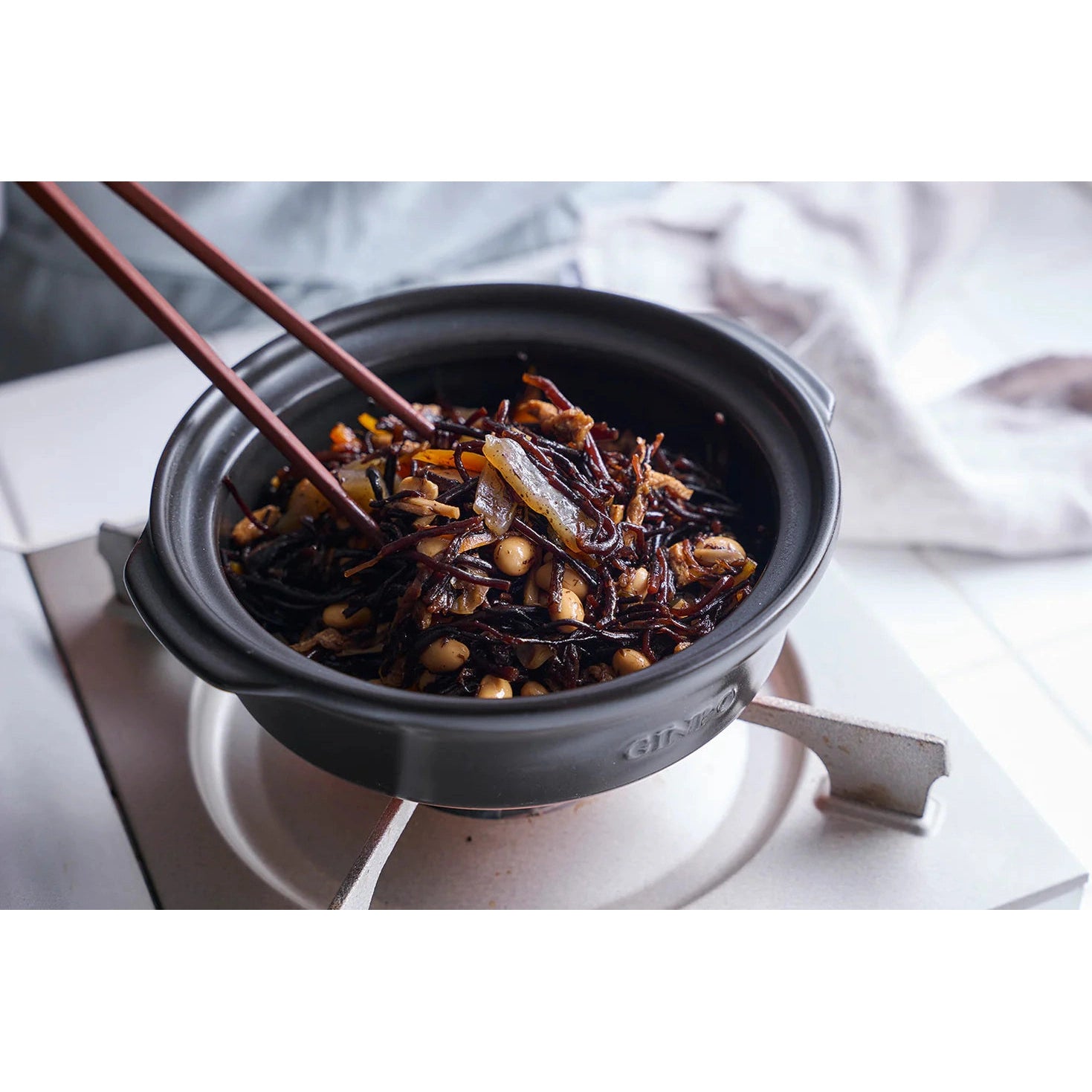 Ginpo Kikka Donabe Clay Pot - Pink Plum - Size 6