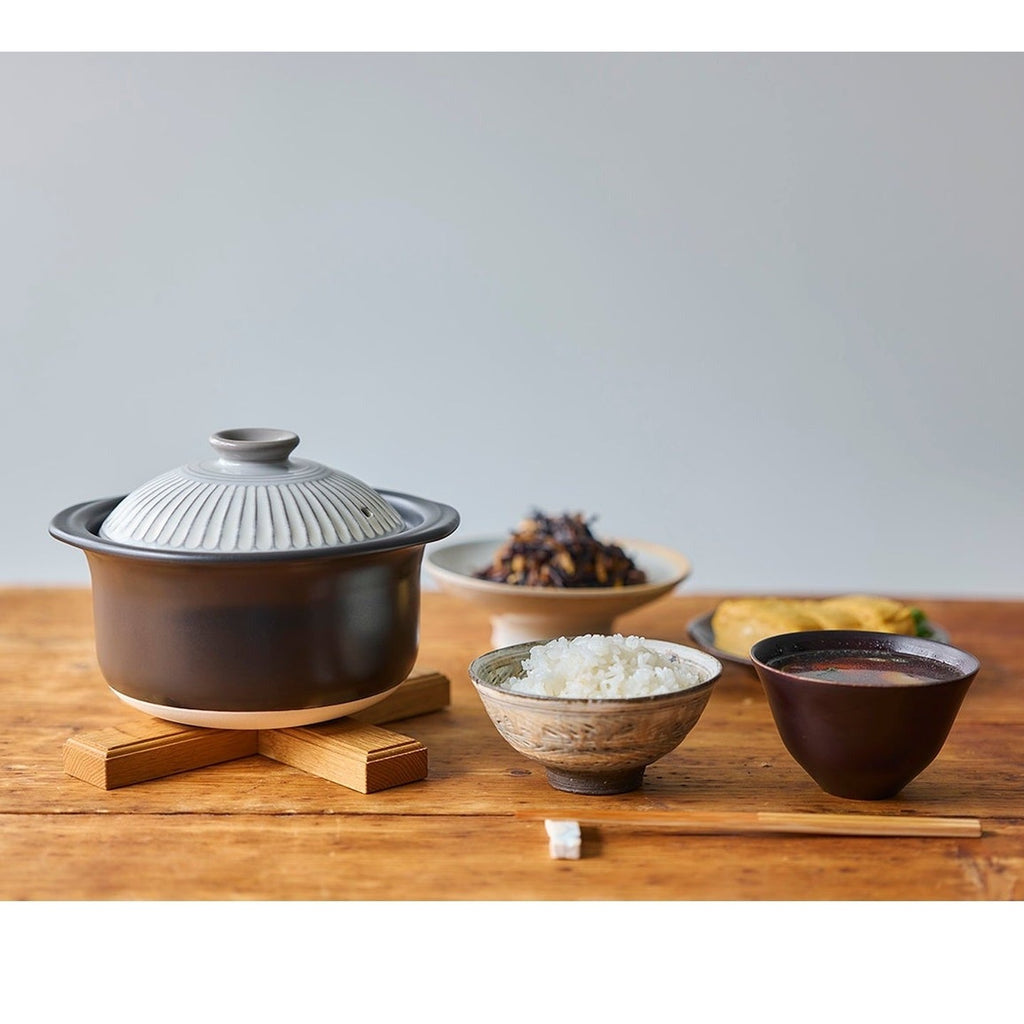 Ginpo Kikka Rice Multi Clay Pot White Kohiki 1.1L Size 2