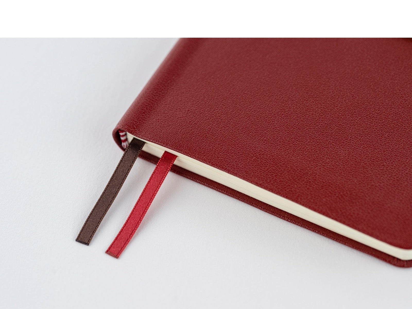 Hobonichi Techo 2025 Weeks - Leather: Pomegranate