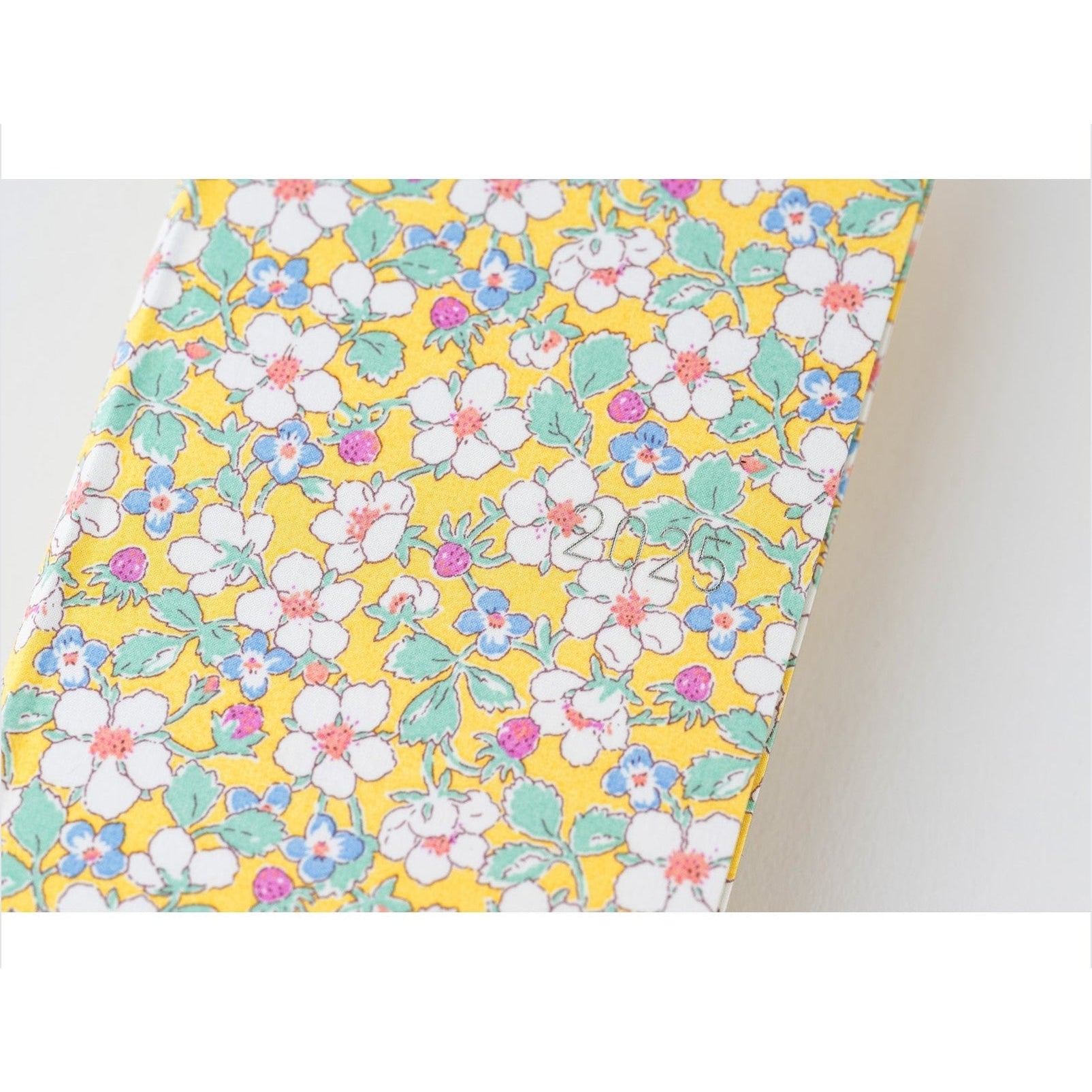 Hobonichi Techo 2025 Weeks - Liberty Fabrics: Paysanne Blossom