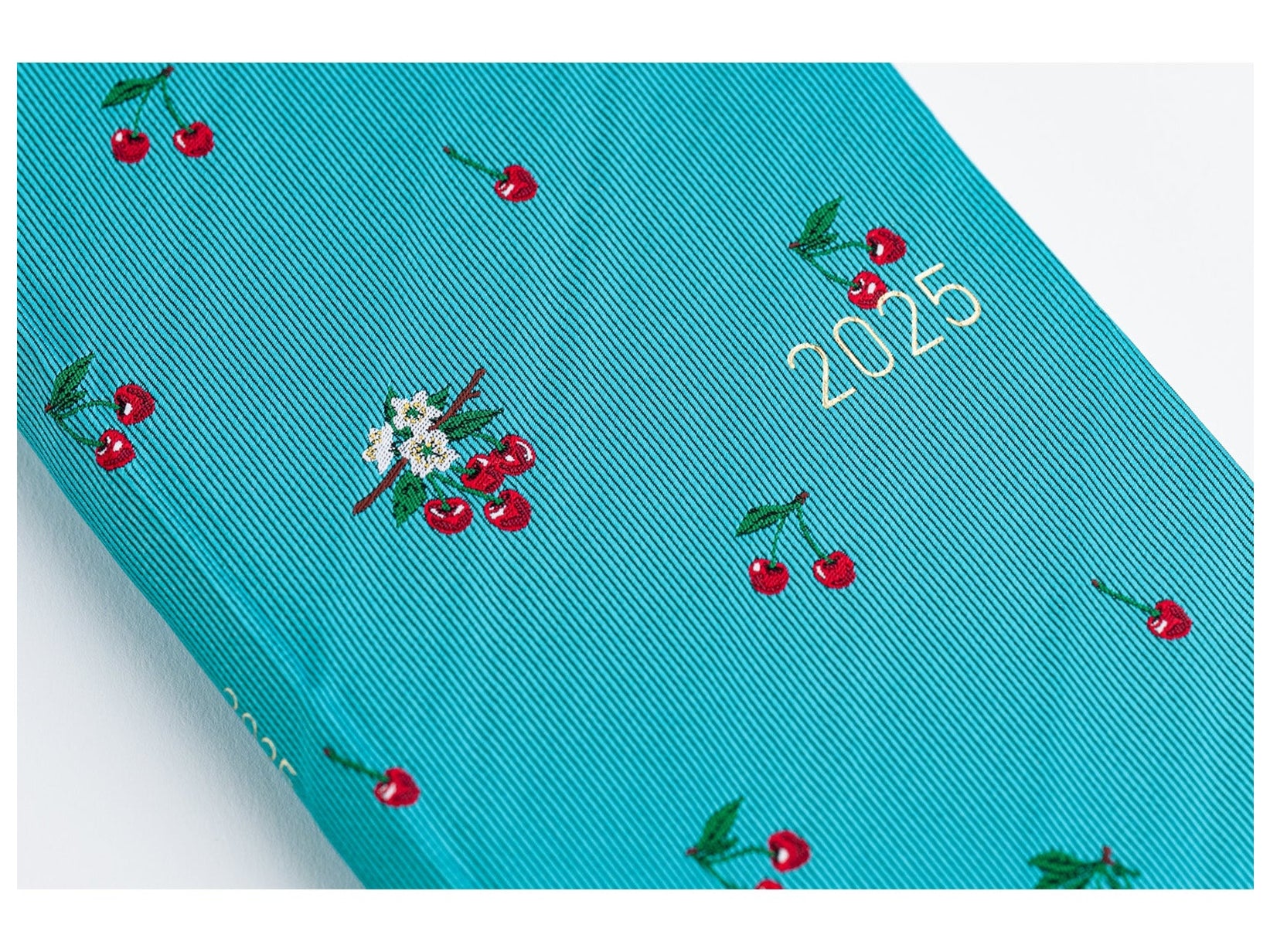 Hobonichi Techo 2025 Weeks MEGA - Bow & Tie: Cherry