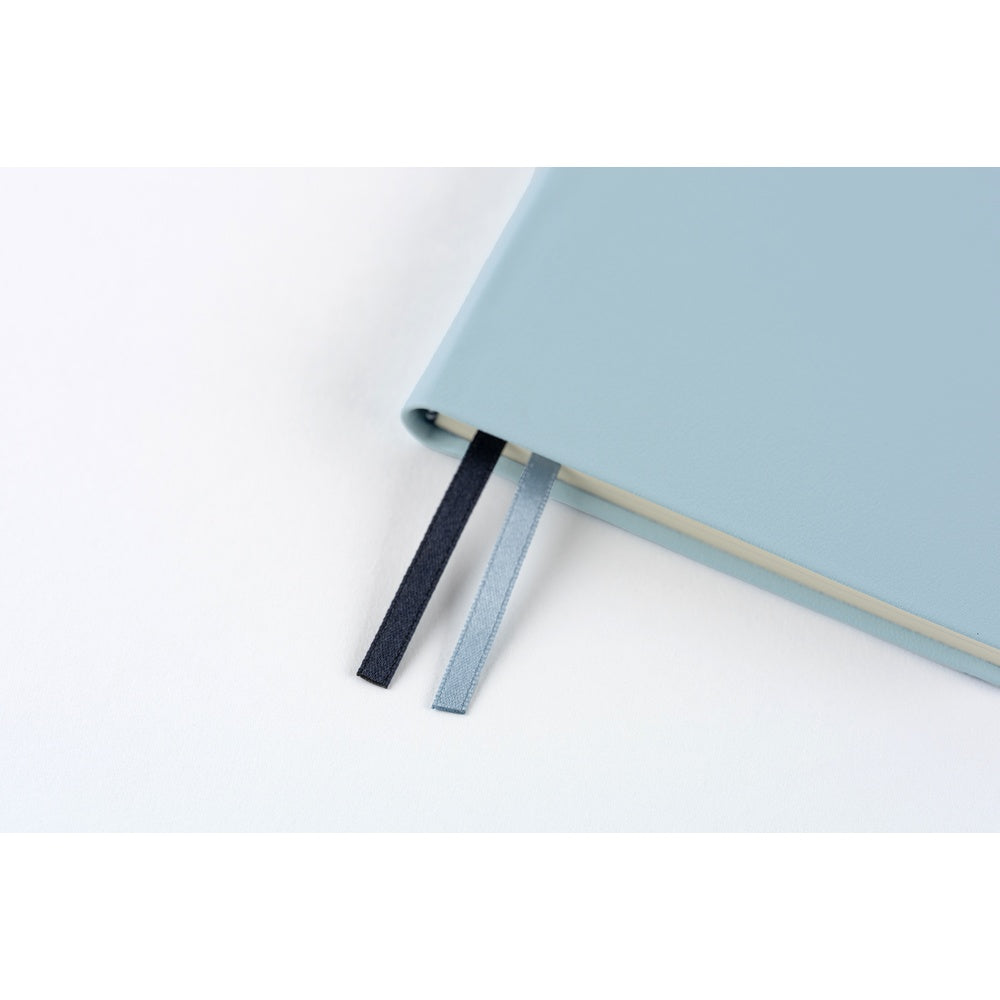 Hobonichi Techo 2026 Weeks ENG - Leather: Snow Blue
