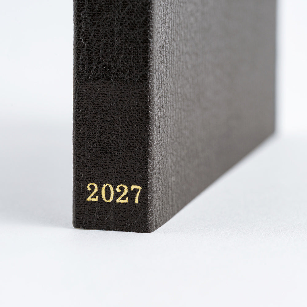 Hobonichi Techo 2027 English Planner Book [A6 size/Daily/Jan start/Mon start]