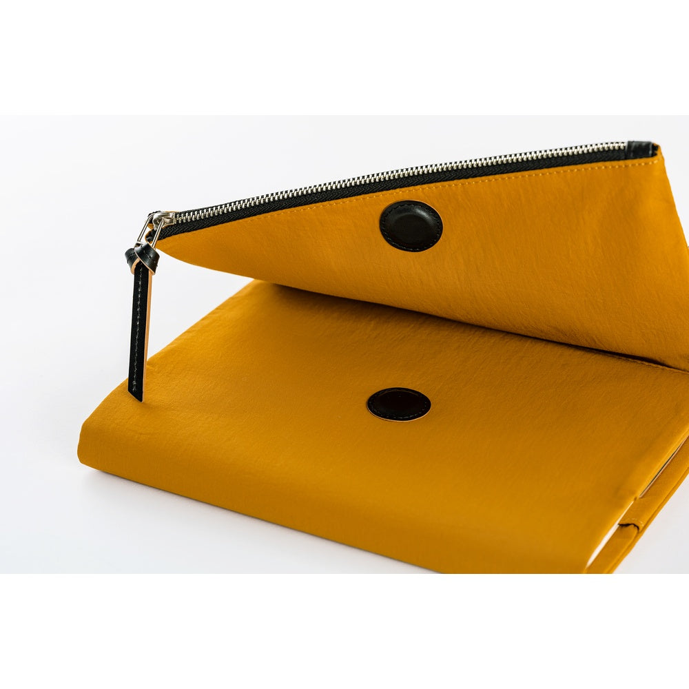 Hobonichi Techo A5 Cousins Planner Cover - Tragen: Mustard