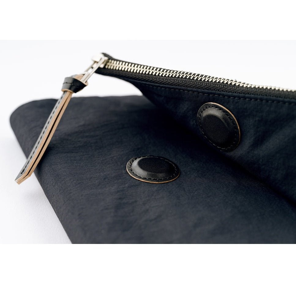 Hobonichi Techo A5 Cousins Tragen Black Cover Only