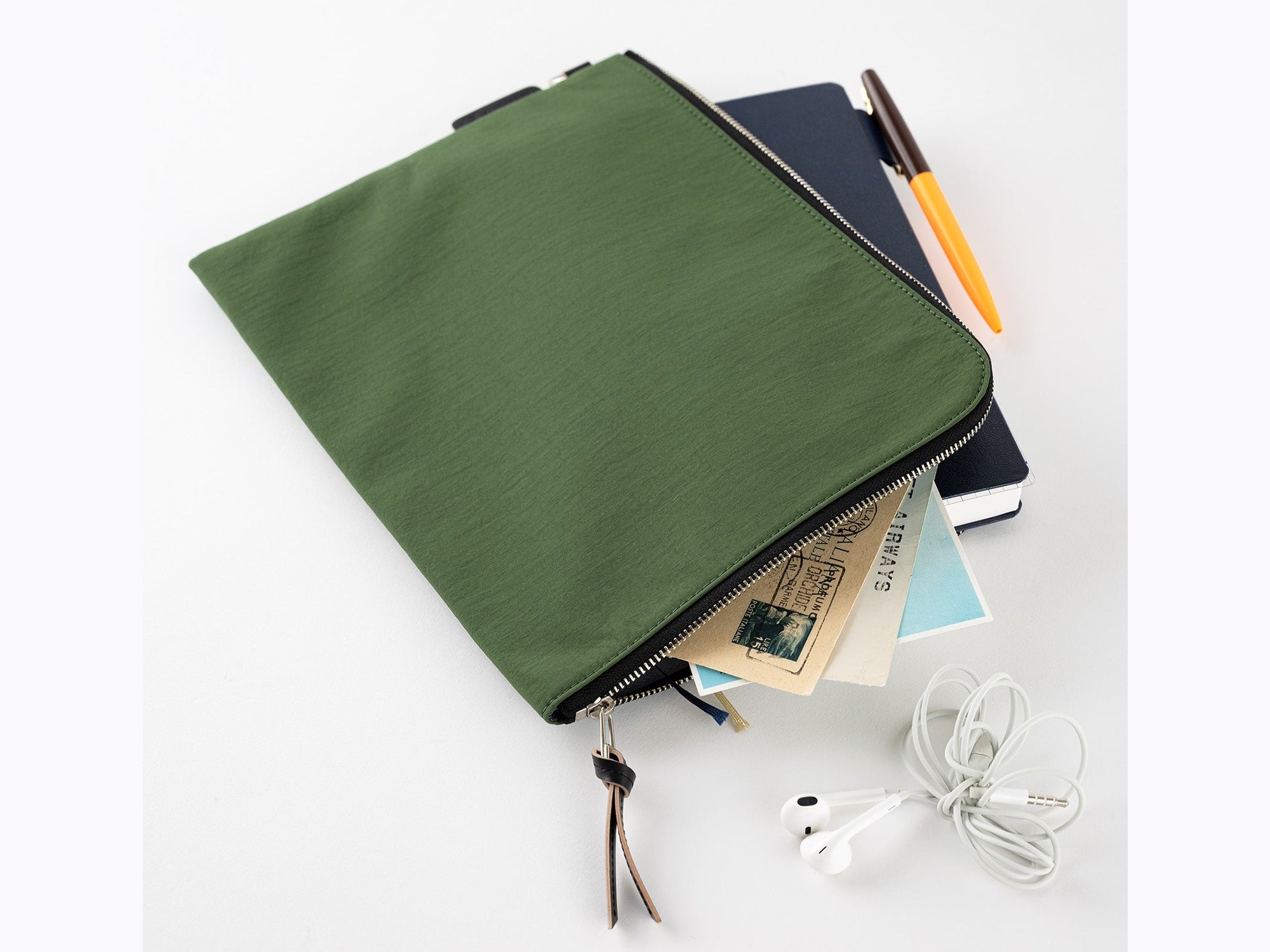 Hobonichi Techo Tragen Flat Pouch for A5 Size Green