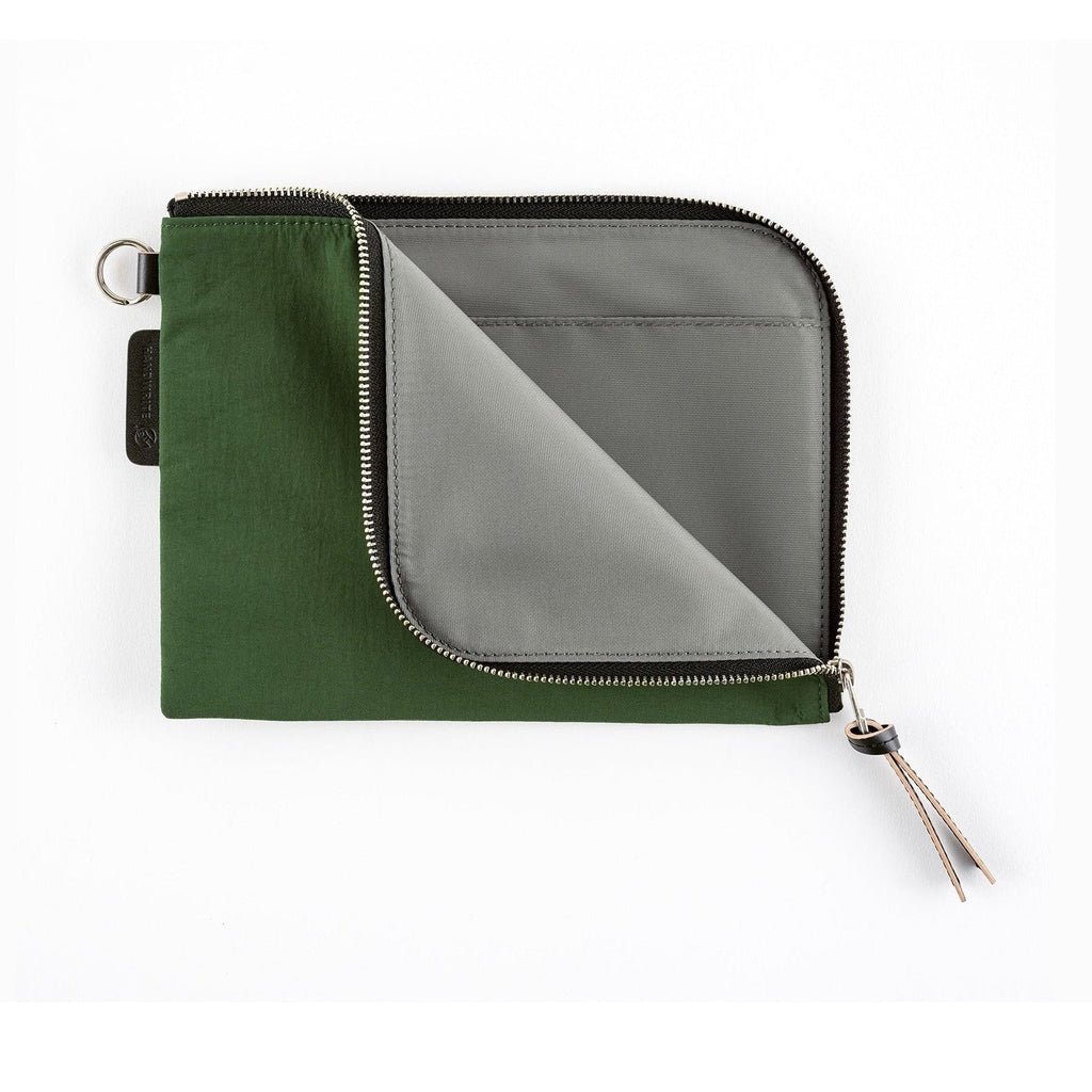 Hobonichi Techo Tragen Flat Pouch for A6 Size Green