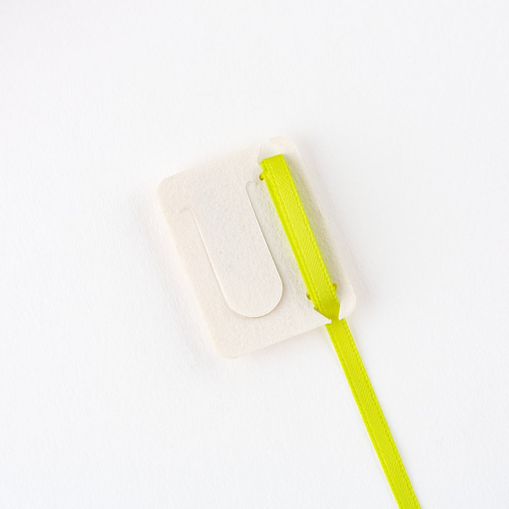 Hobonichi Techo Yumi Kitagishi: Embroidered Bookmark - White Cat