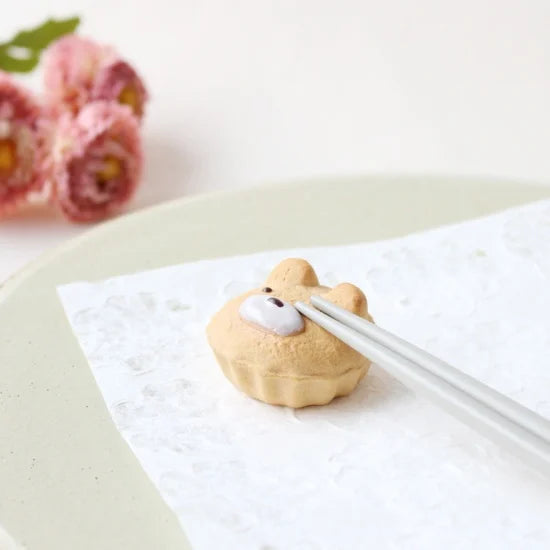 Ihoshiro Bear-Shaped Cupcake Chopstick Rest