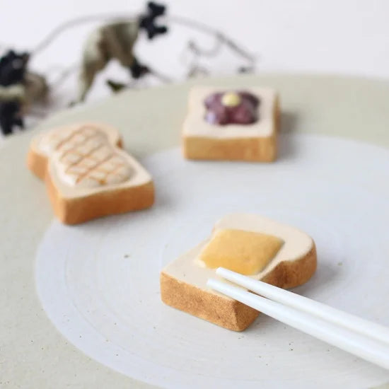 Ihoshiro Cheese Toast Chopstick Rest
