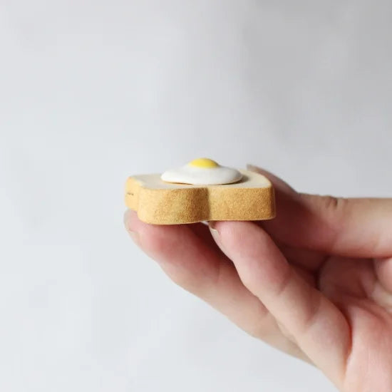 Ihoshiro Fried Egg Toast Chopstick Rest