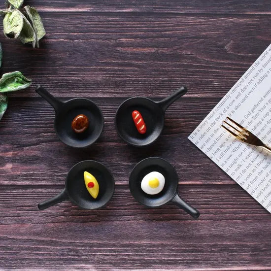 Ihoshiro Frypan Omelette Chopstick Rest