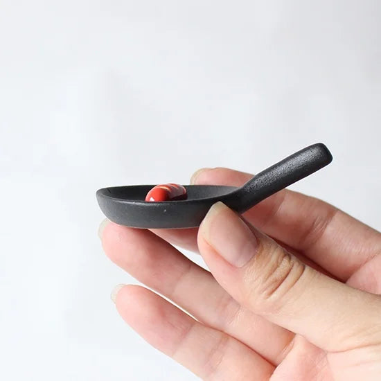 Ihoshiro Frypan Weiner Chopstick Rest