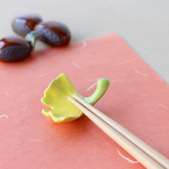 Ihoshiro Ginkgo Chopstick Rest