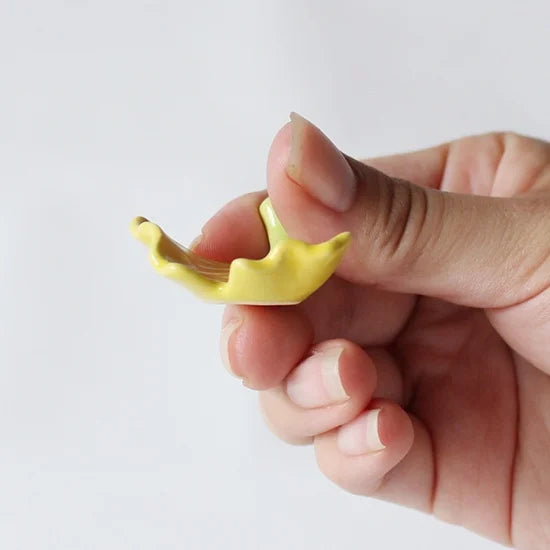 Ihoshiro Ginkgo Chopstick Rest