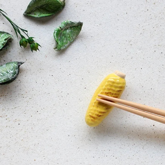 Ihoshiro Grilled Corn Chopstick Rest