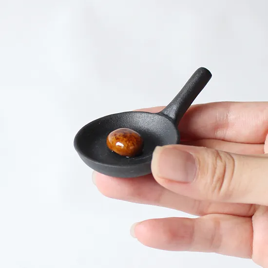 Ihoshiro Hamburger Chopstick Rest