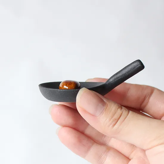 Ihoshiro Hamburger Chopstick Rest
