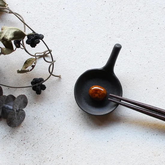 Ihoshiro Hamburger Chopstick Rest