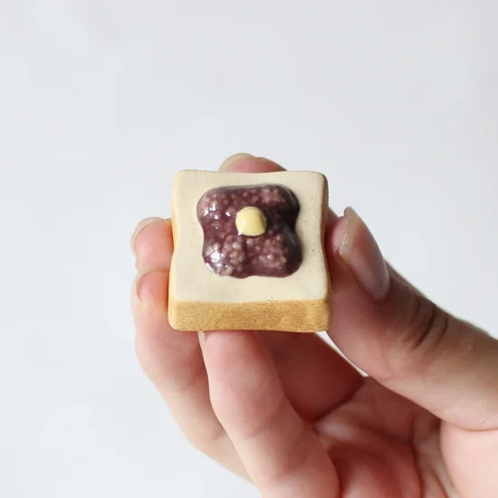 Ihoshiro Red bean Toast Chopstick Rest