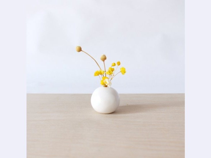 Ihoshiro Round Dry Flower Vase
