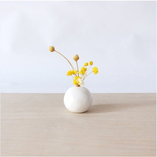 Ihoshiro Round Dry Flower Vase