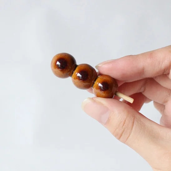 Ihoshiro Soy Dango Chopstick Rest
