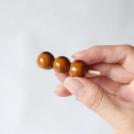 Ihoshiro Soy Dango Chopstick Rest