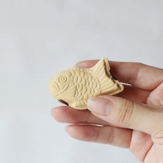 Ihoshiro Taiyaki Chopstick Rest