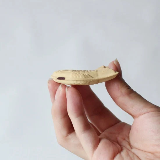 Ihoshiro Taiyaki Chopstick Rest