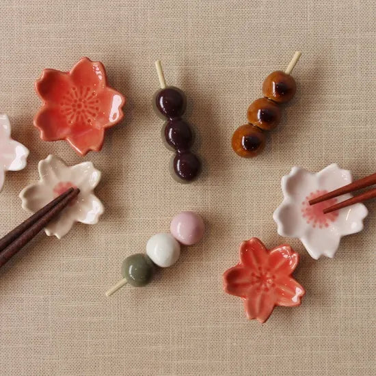 Ihoshiro Tri colour Dango Chopstick Rest