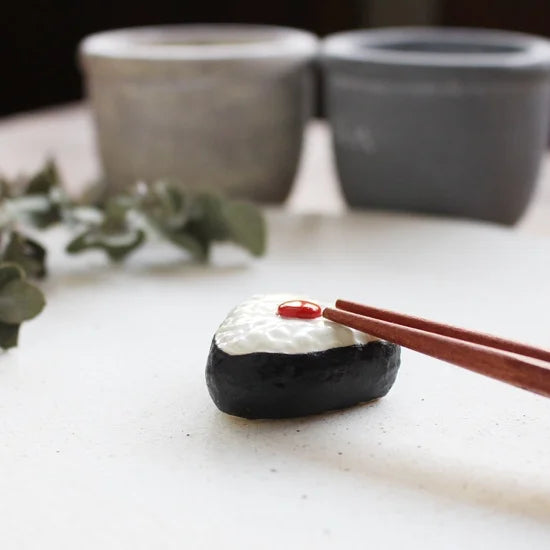 Ihoshiro Umeboshi Onigiri Chopstick Rest