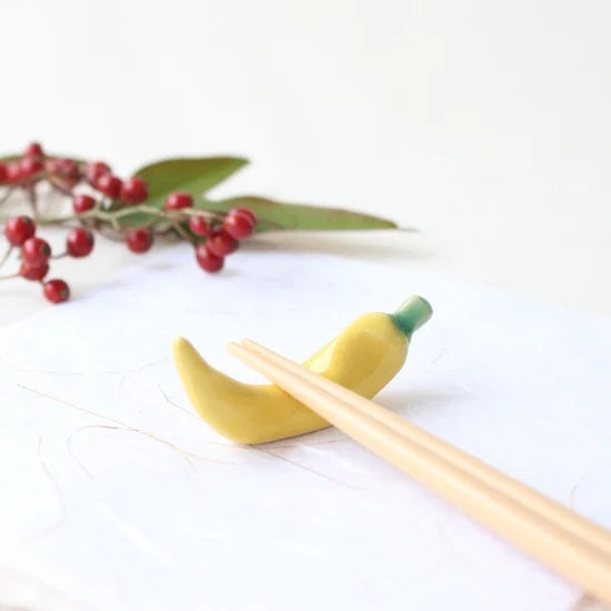Ihoshiro Yellow Pepper Chopstick Rest