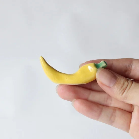 Ihoshiro Yellow Pepper Chopstick Rest