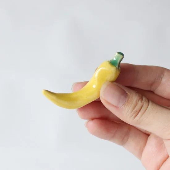 Ihoshiro Yellow Pepper Chopstick Rest