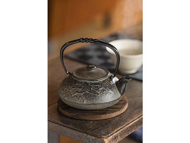 Ikenaga Nambu Matsuzuru Tetsubin Cast Iron Tea Pot 550ml