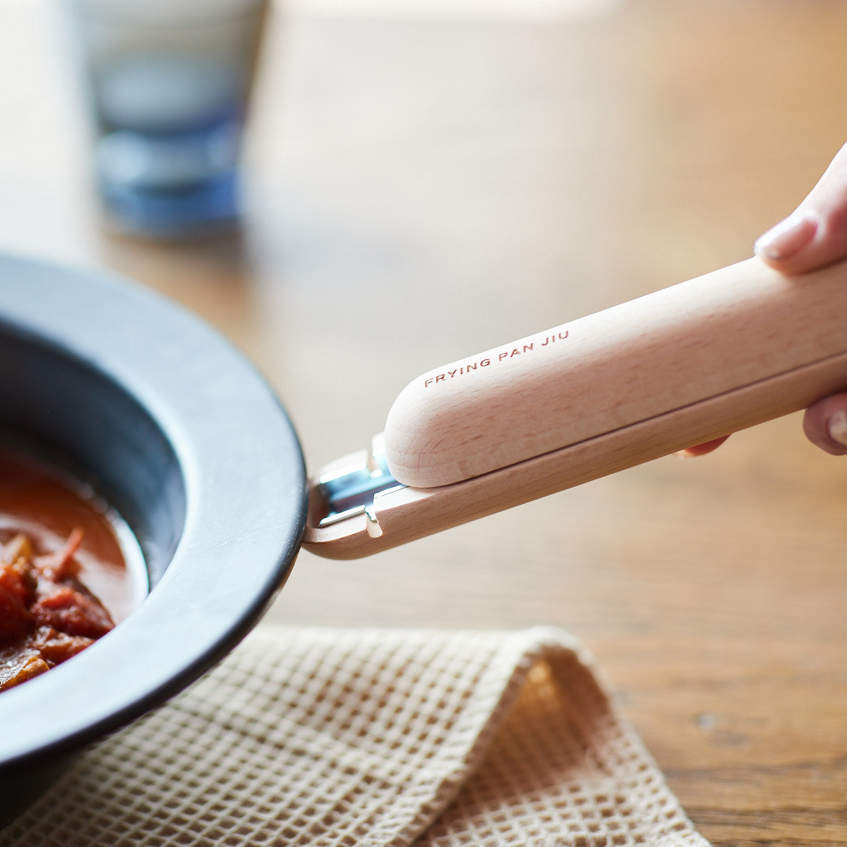 JIU Frying Pan S with Beech Handle Set - MINIMARU JIU Frying Pan S with Beech Handle Set - MINIMARU